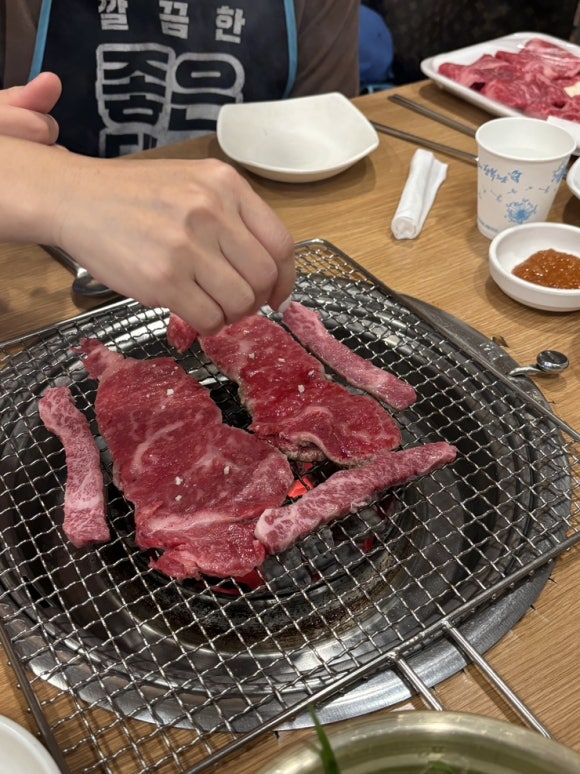 한우초참숯불구이점 이미지