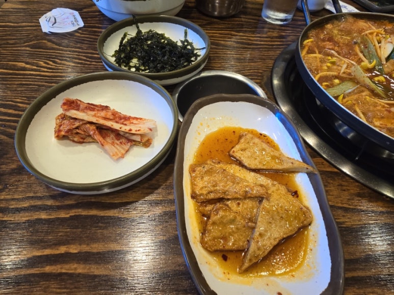 의정부부대찌개&배부른생오리 이미지