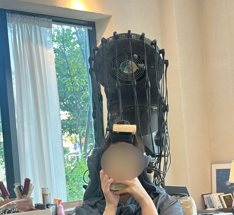 미장원;정윤 이미지