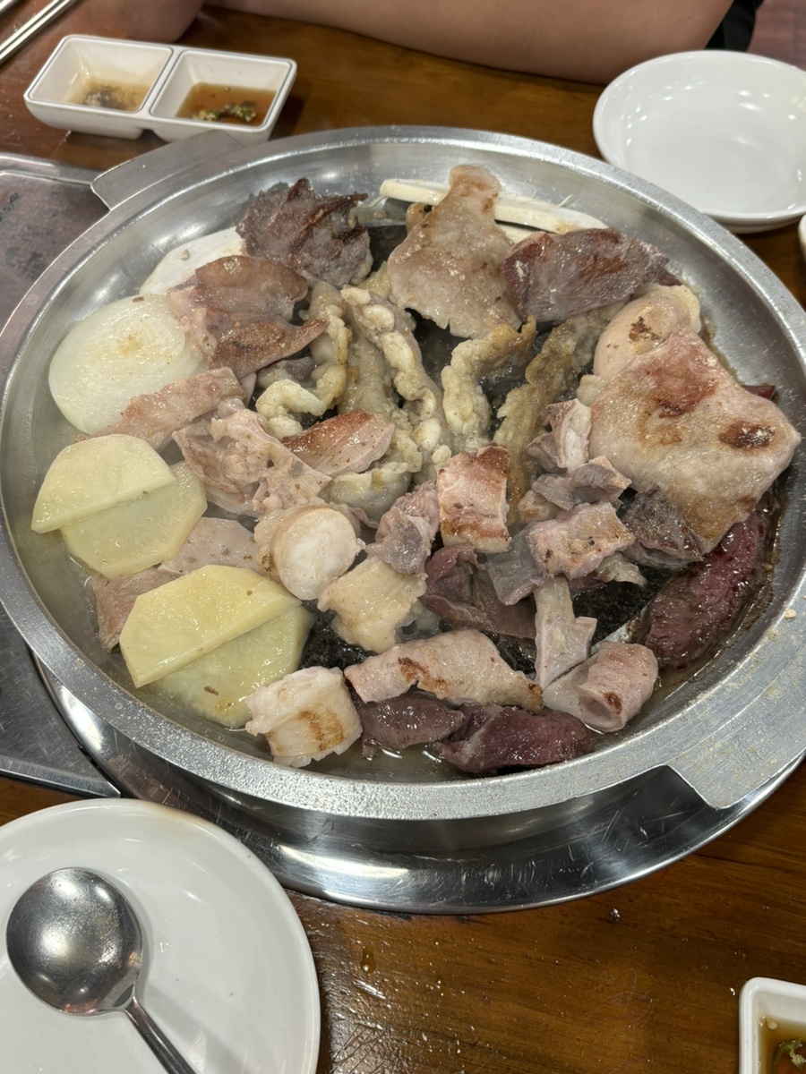 청정한우돌곱창 이미지