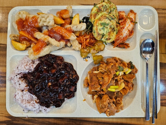 명동한식뷔페명동밥차 이미지