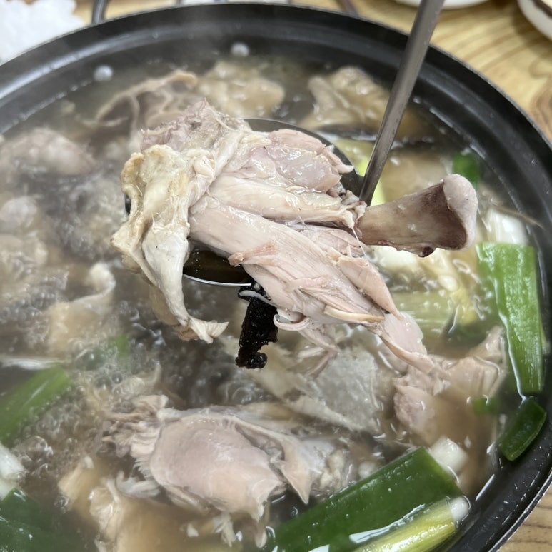 제일약초능이백숙 이미지