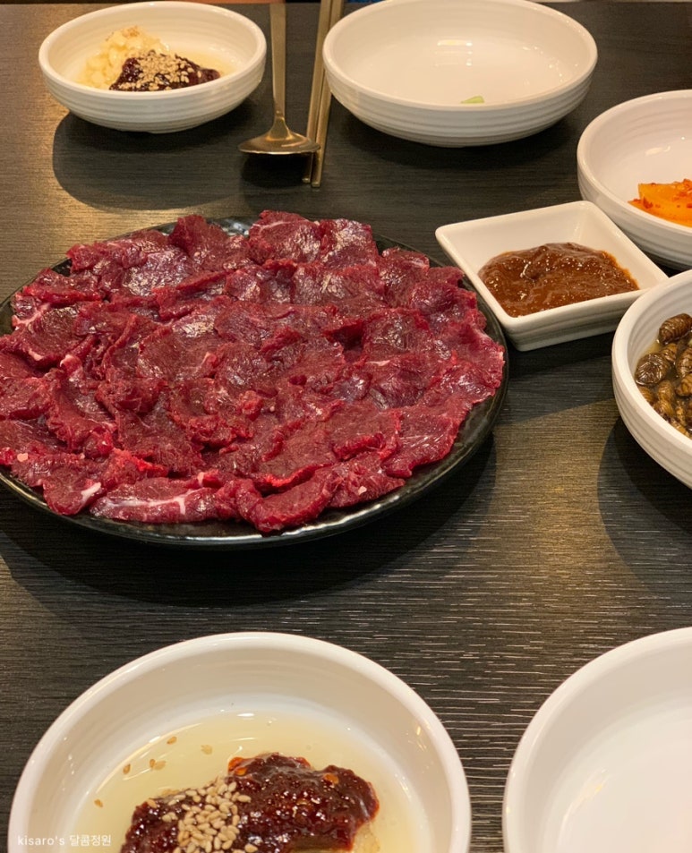더뭉티기 압구정점 이미지