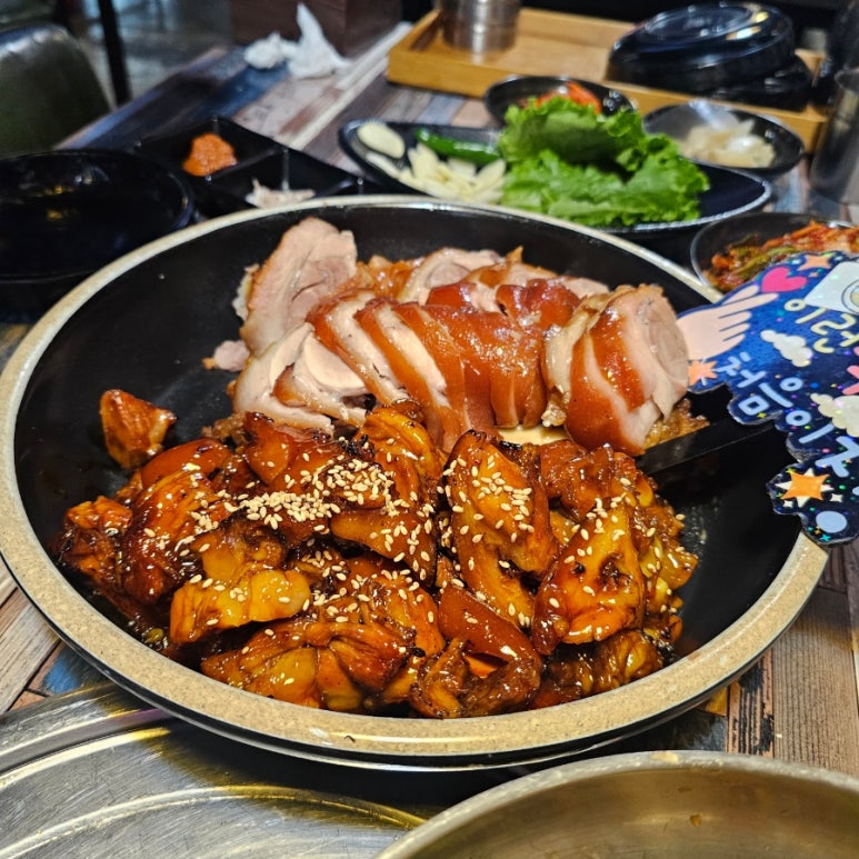 와라칼국수와족발 이미지