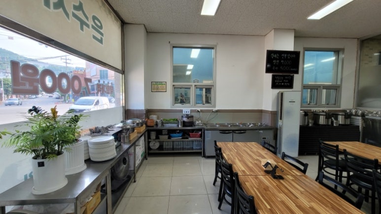 여수한식뷔페식당 이미지