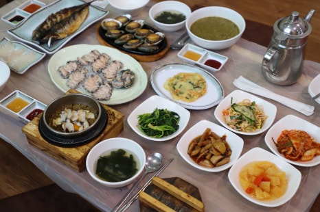 하얀돌부엌 이미지