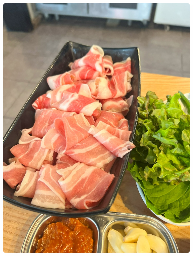 맛있는고기들 이미지