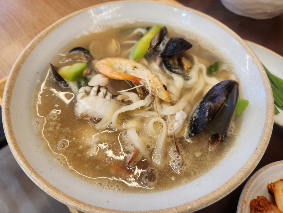 고향엄마손생바지락칼국수병점 이미지
