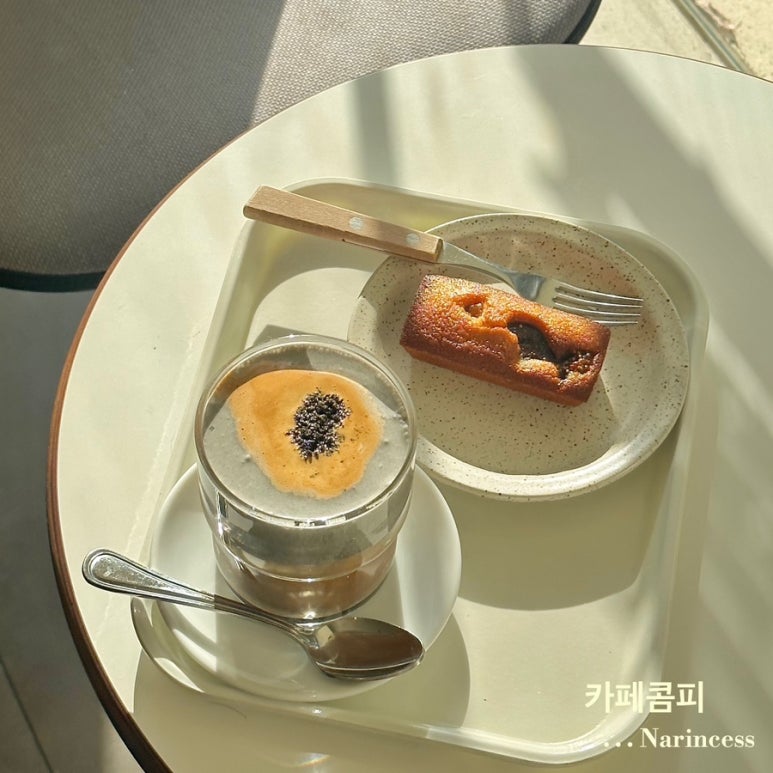 카페콤피 이미지