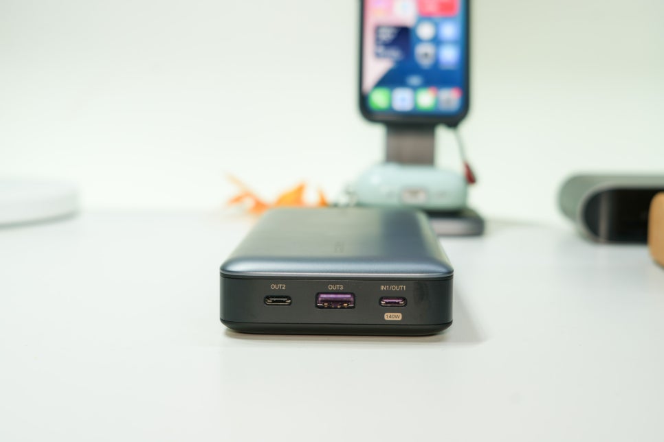 휴대용 충전 솔루션 UGREEN 25000mAh 145W 고속 충전 보조 배터리로 맥북프로 16인치 PD충전기 이미지 7