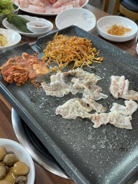 숲고을대패삼겹집밥정식 이미지