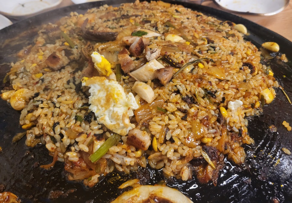 교하솥뚜껑삼겹살 이미지