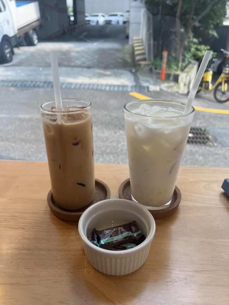 카페우연 이미지