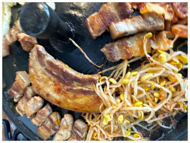 솥뚜껑삼겹살 이미지