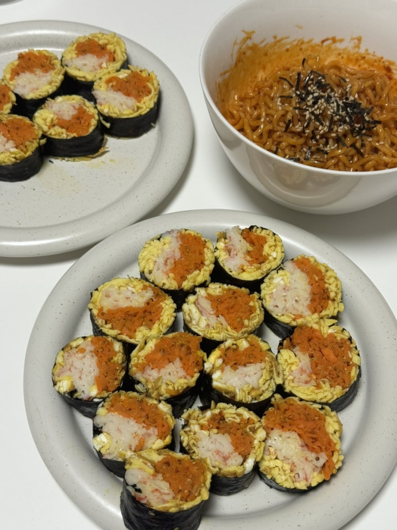 부엉김밥 이미지