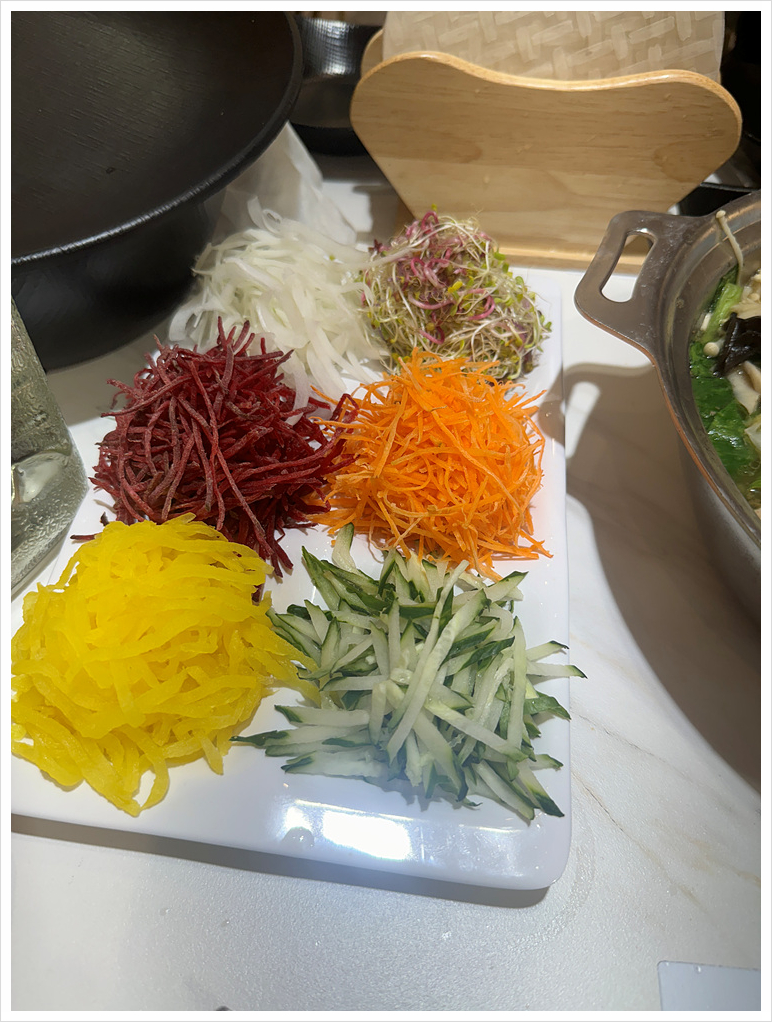 창원늘푸른샤브&편백찜&월남쌈&소고기무한리필마산 이미지