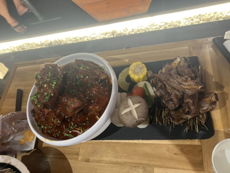 둘하나족발 이미지