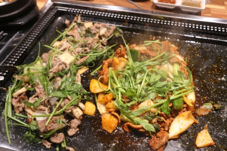 온달집미나리생삼겹오리 이미지