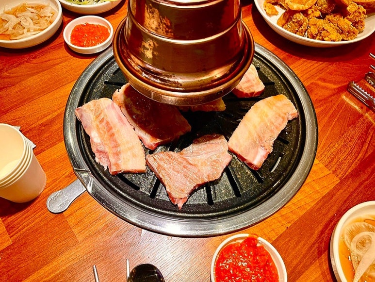 고기싸롱 이미지