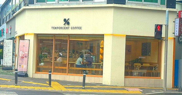텐퍼센트커피 월배역점 이미지
