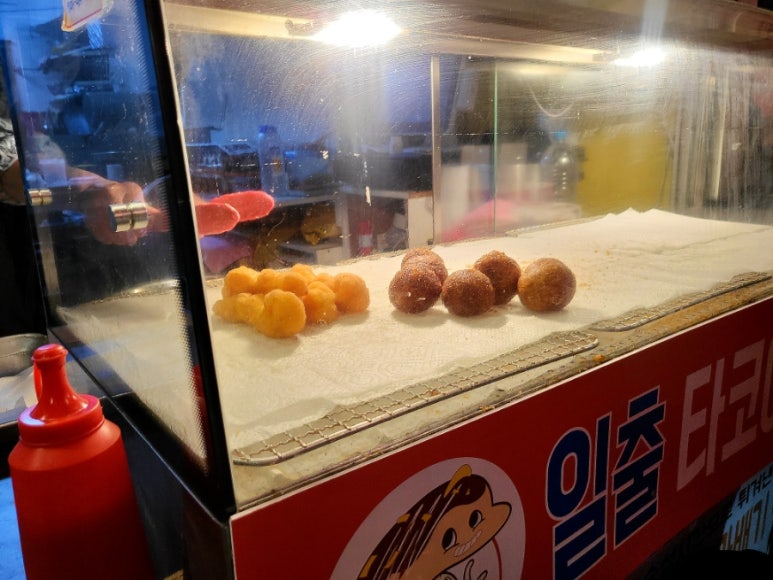 찹쌀꽈배기타코야끼 이미지