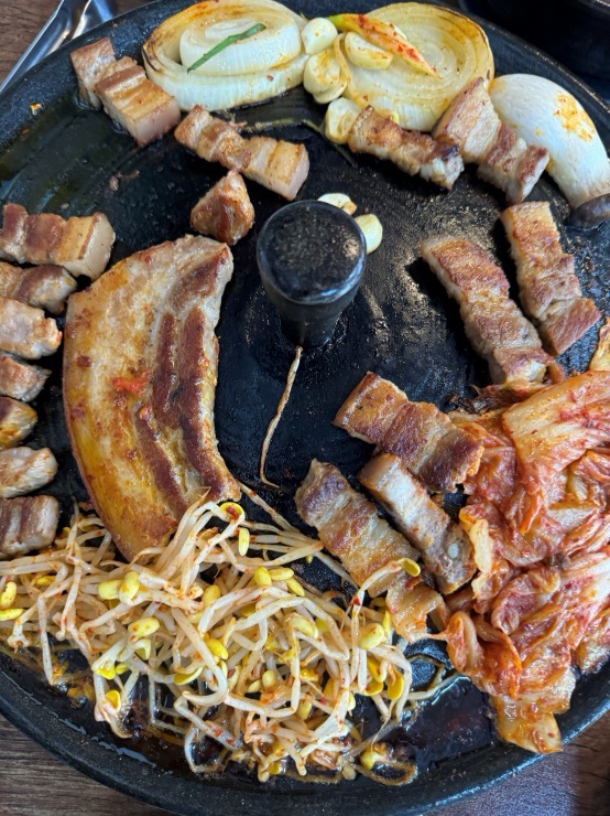 솥뚜껑 이미지