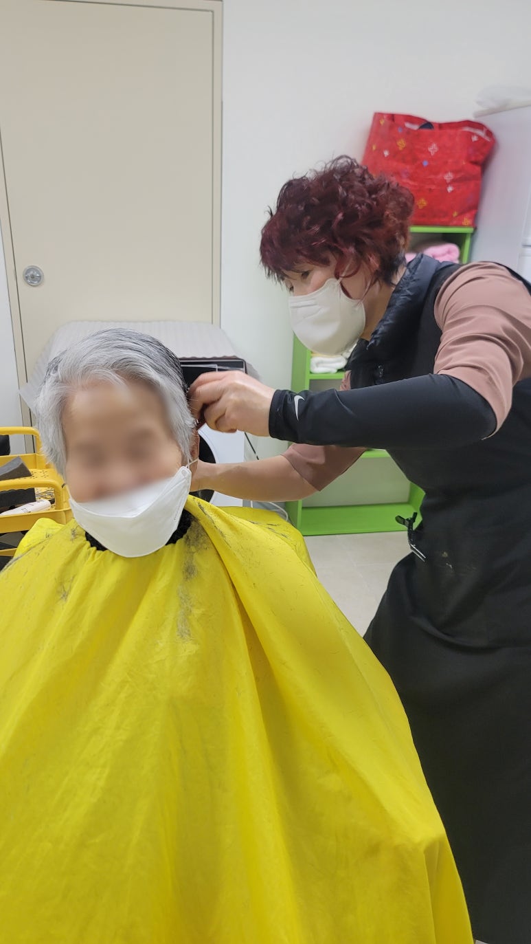 빗과가위사랑 이미지