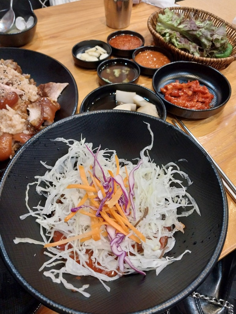 철없는족발 이미지