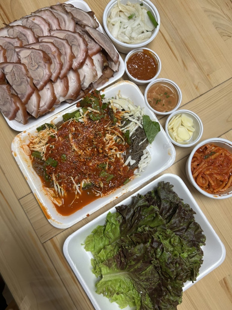 거창왕족발 이미지