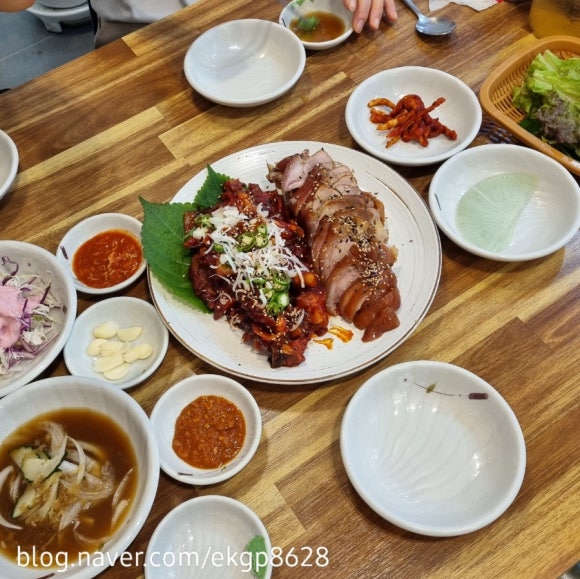 오가네족발성서점 이미지