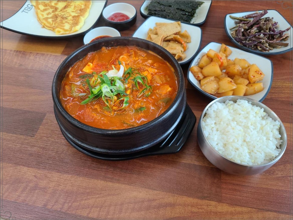 천안김치찌개 이미지