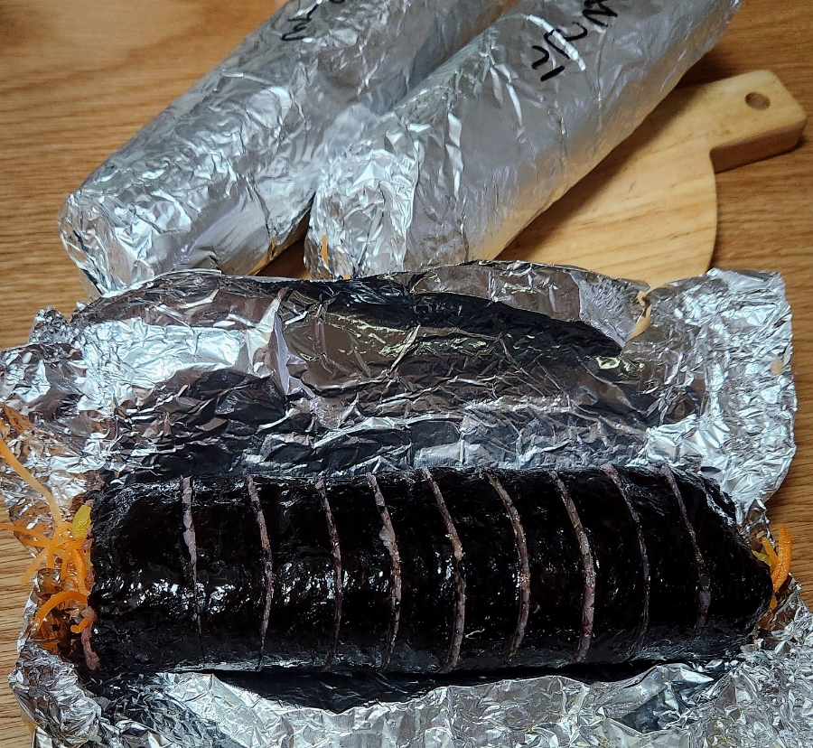 모퉁이흑미김밥 이미지