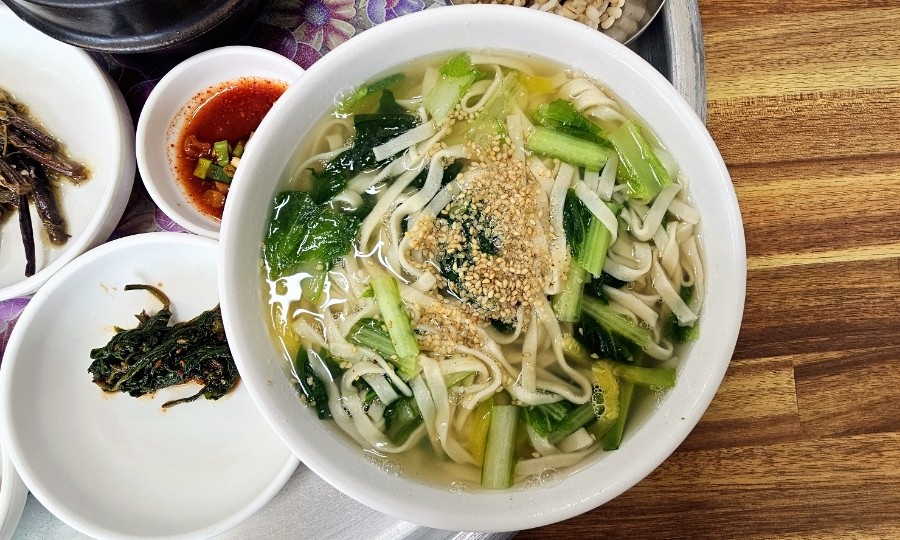 향춘칼국수 이미지