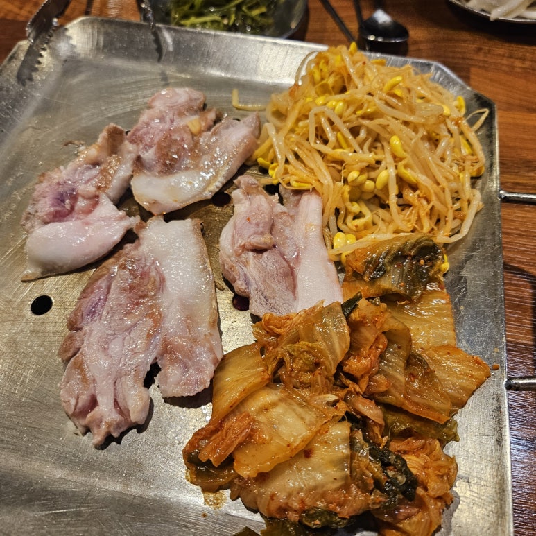 꽃돼지뒷고기 이미지