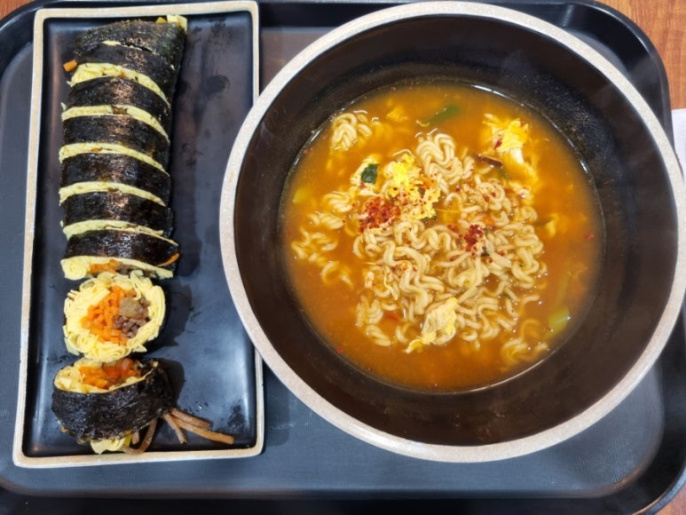 니나김밥 이미지