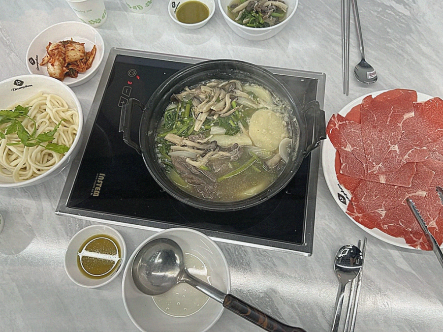 등촌샤브칼국수 이미지