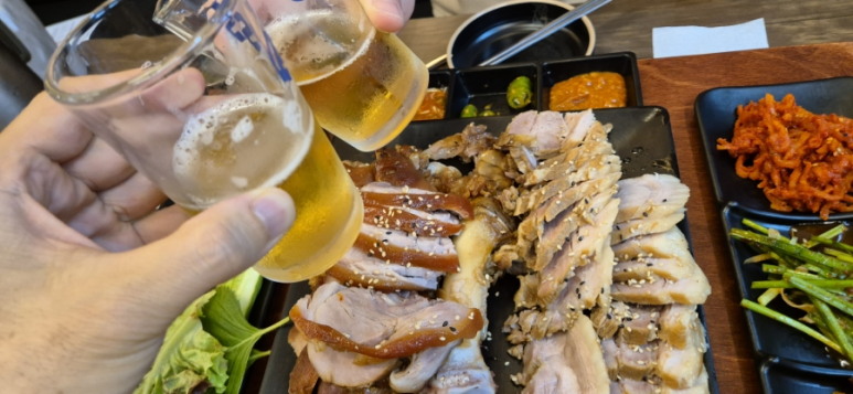 귀한족발 이미지