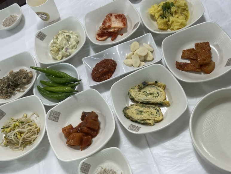 민들레쌈밥 이미지