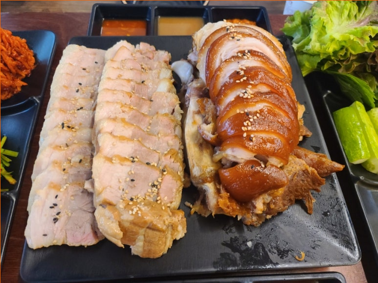 귀한족발 이미지