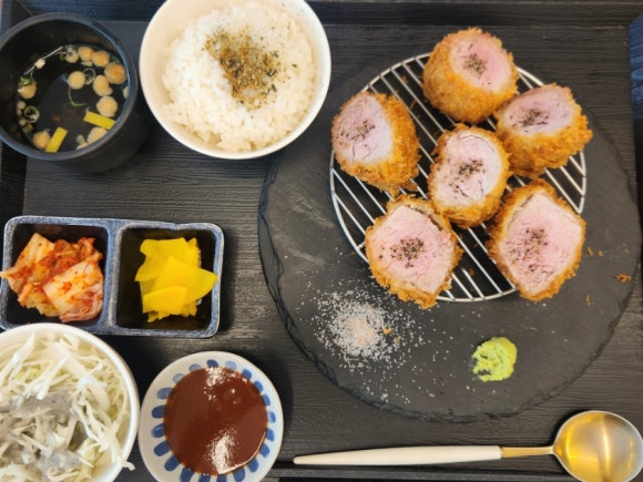 수제함박카츠 이미지