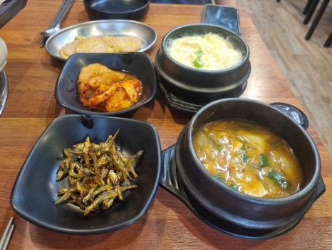 돈먹쇠 이미지