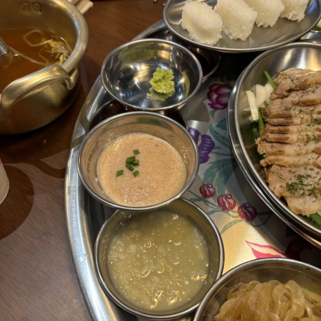임금님족발 이미지