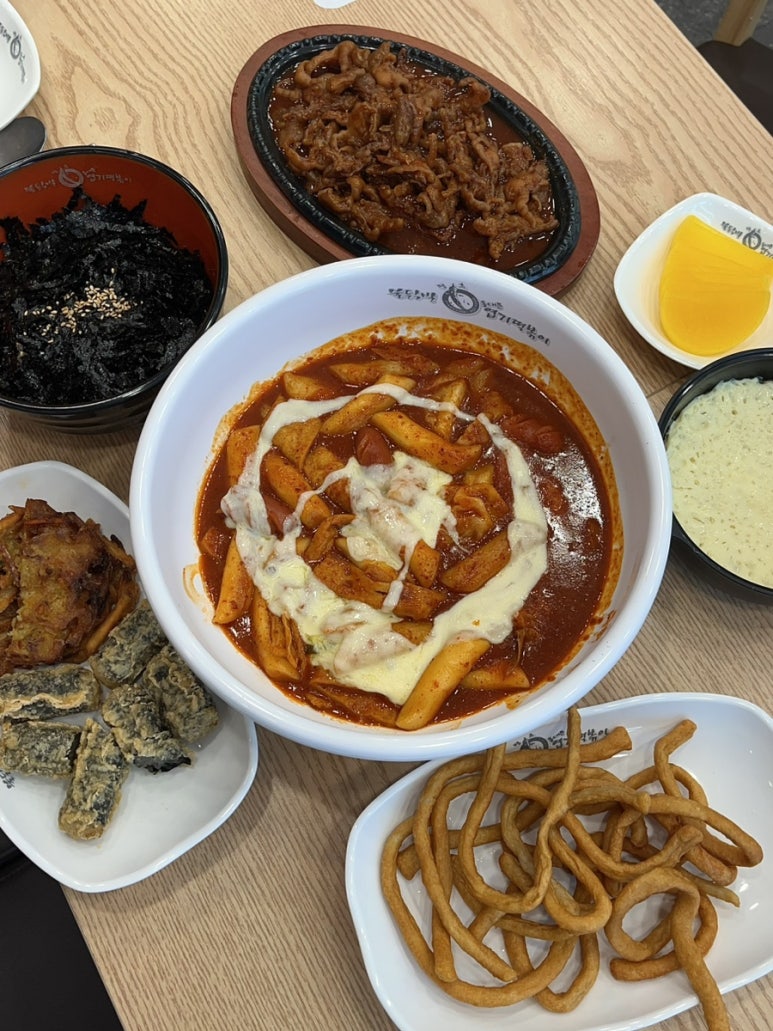 땡초불닭발동대문엽기떡볶이익산 이미지