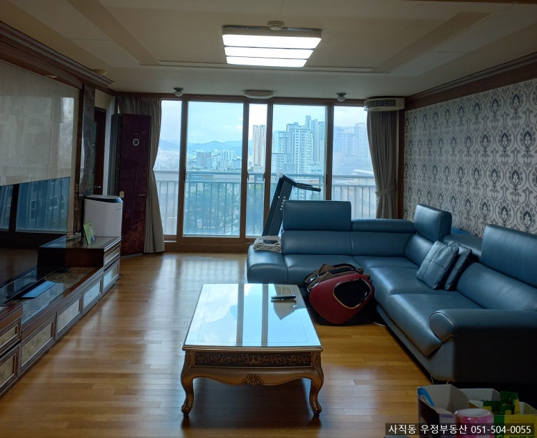 동*탁* 이미지