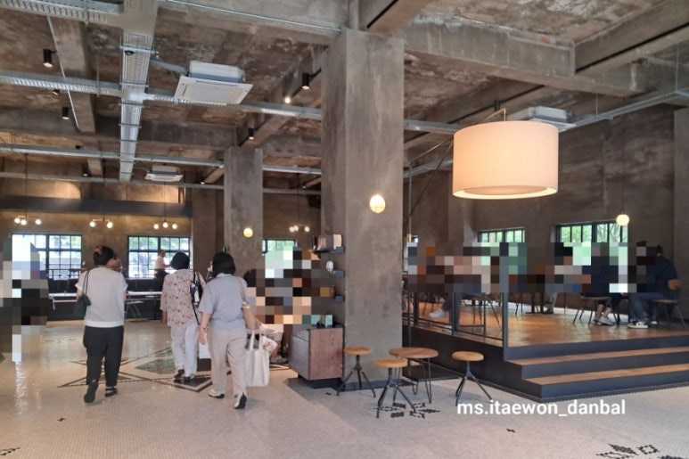 쿠도스커피로스터즈 이미지