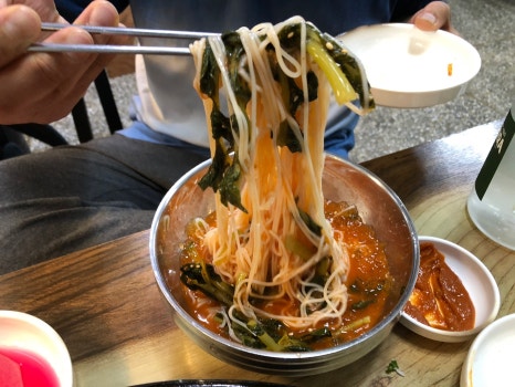 싹쓰리솥뚜껑삼겹살 이미지
