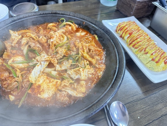 생고기김치찌개 사진 3