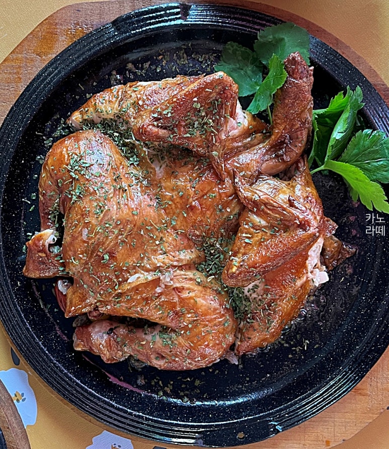 참나무숯불통닭 이미지