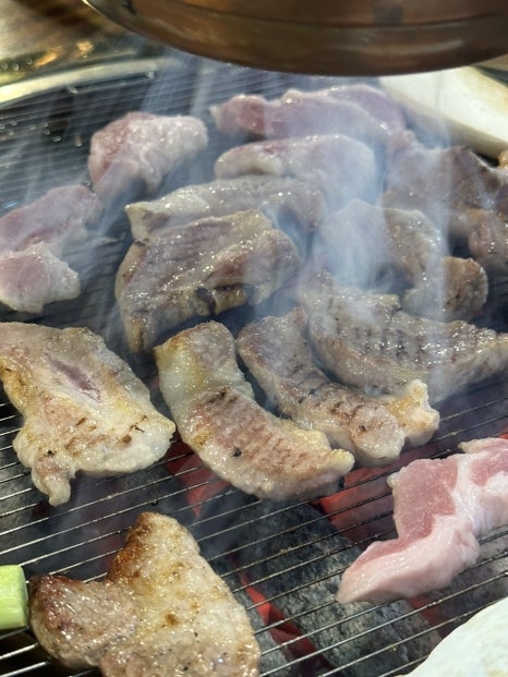 뒷고기전문점 참숯불뭉티기 이미지