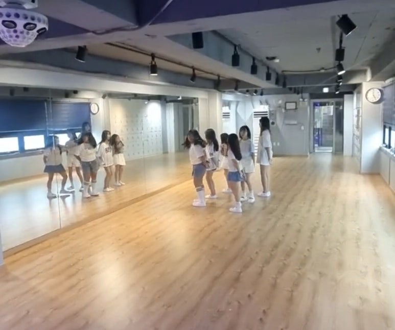 안은영댄스플러스 이미지